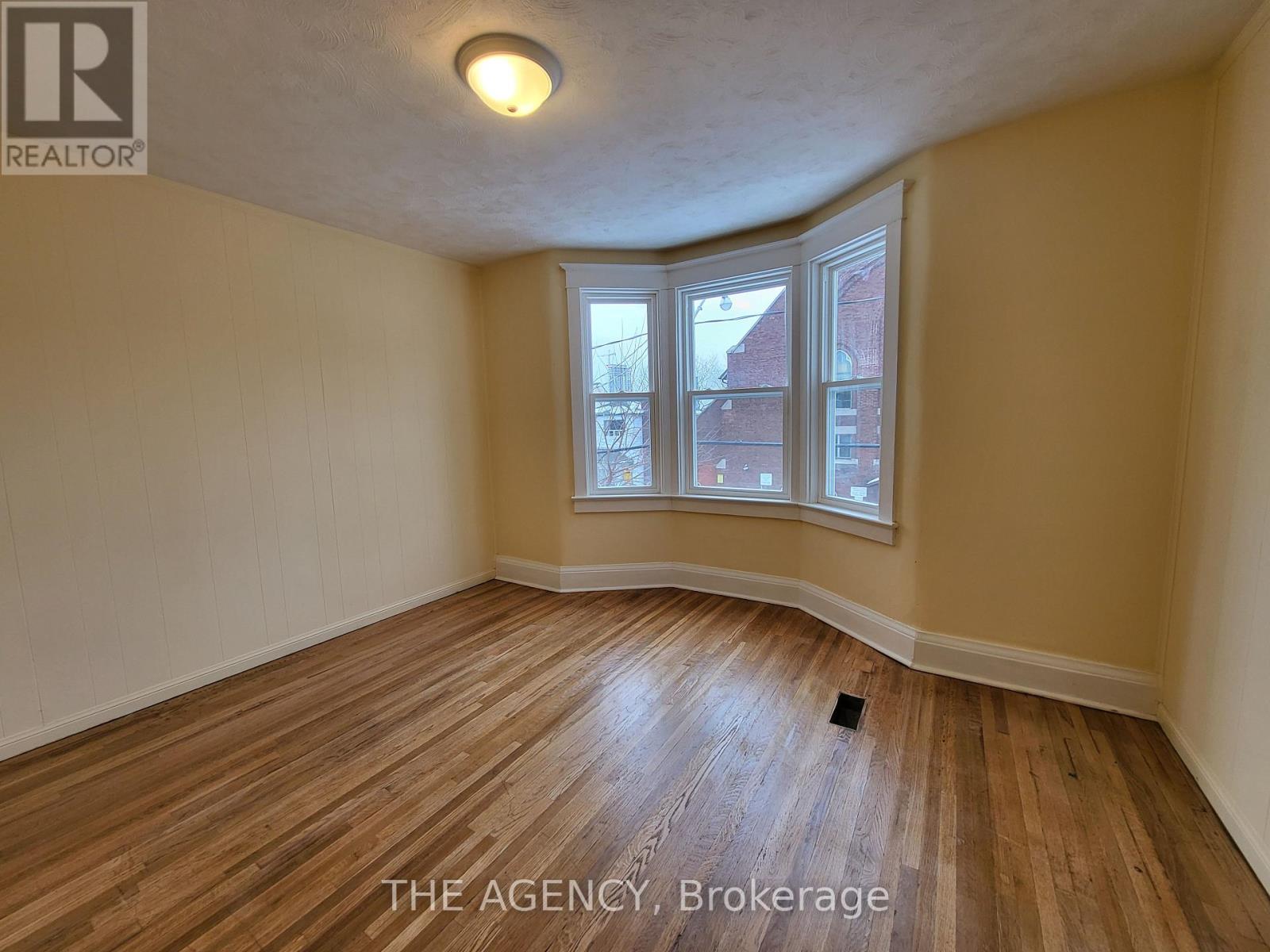 #upper - 613 Delaware Avenue N, Toronto, Ontario  M6H 2V3 - Photo 5 - C13559450