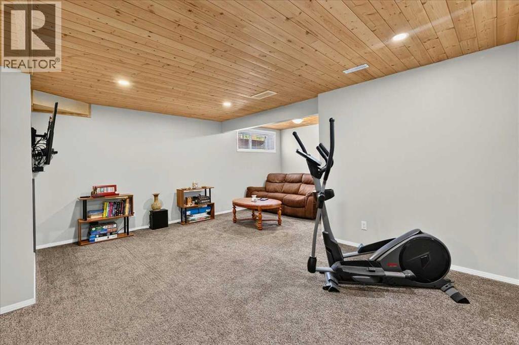 14 Thomas Street NW, Langdon, Alberta  T0J 1X2 - Photo 32 - A2324396