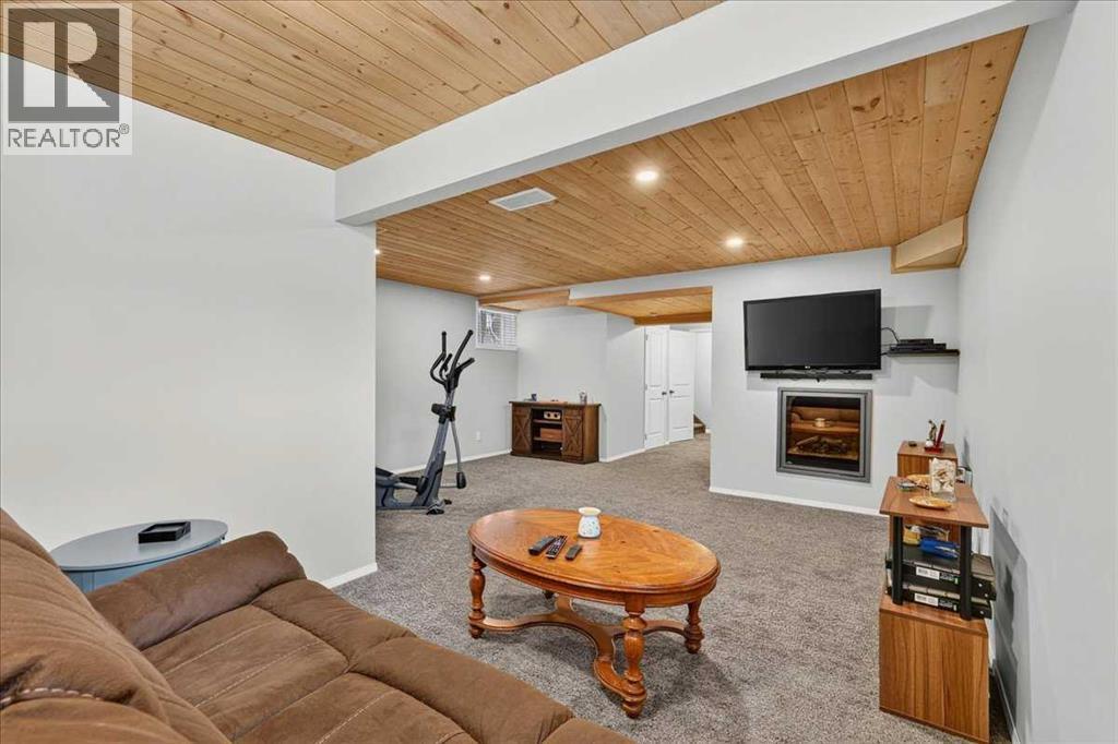 14 Thomas Street NW, Langdon, Alberta  T0J 1X2 - Photo 35 - A2324396