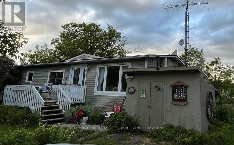 10 LAKESIDE DRIVE, Prince Edward County, Ontario