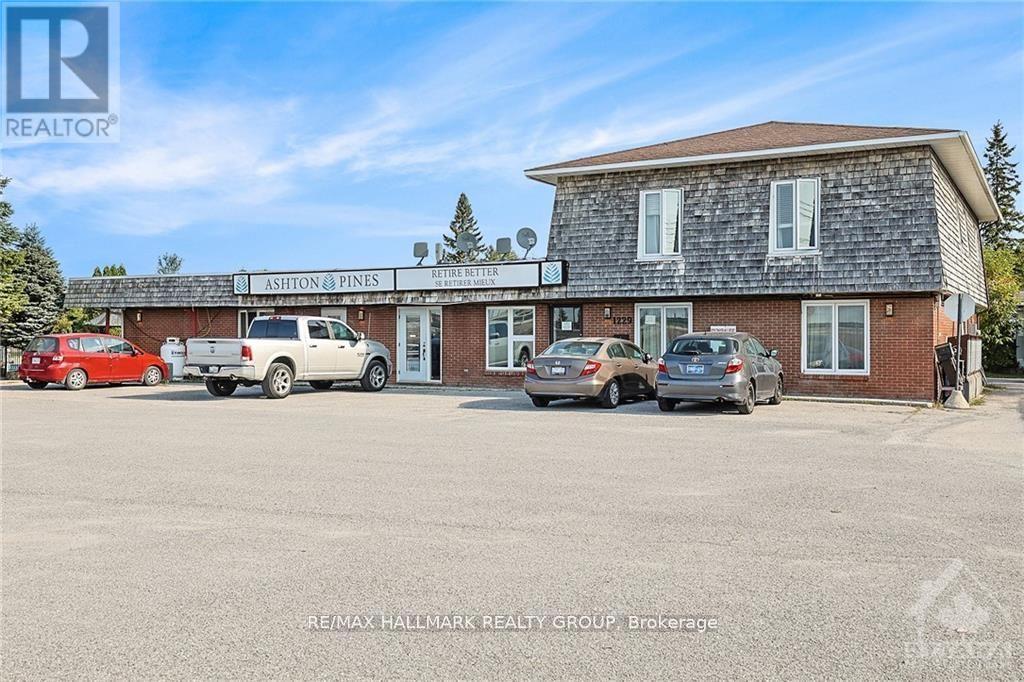 105 - 1229 DWYER HILL ROAD, Ottawa