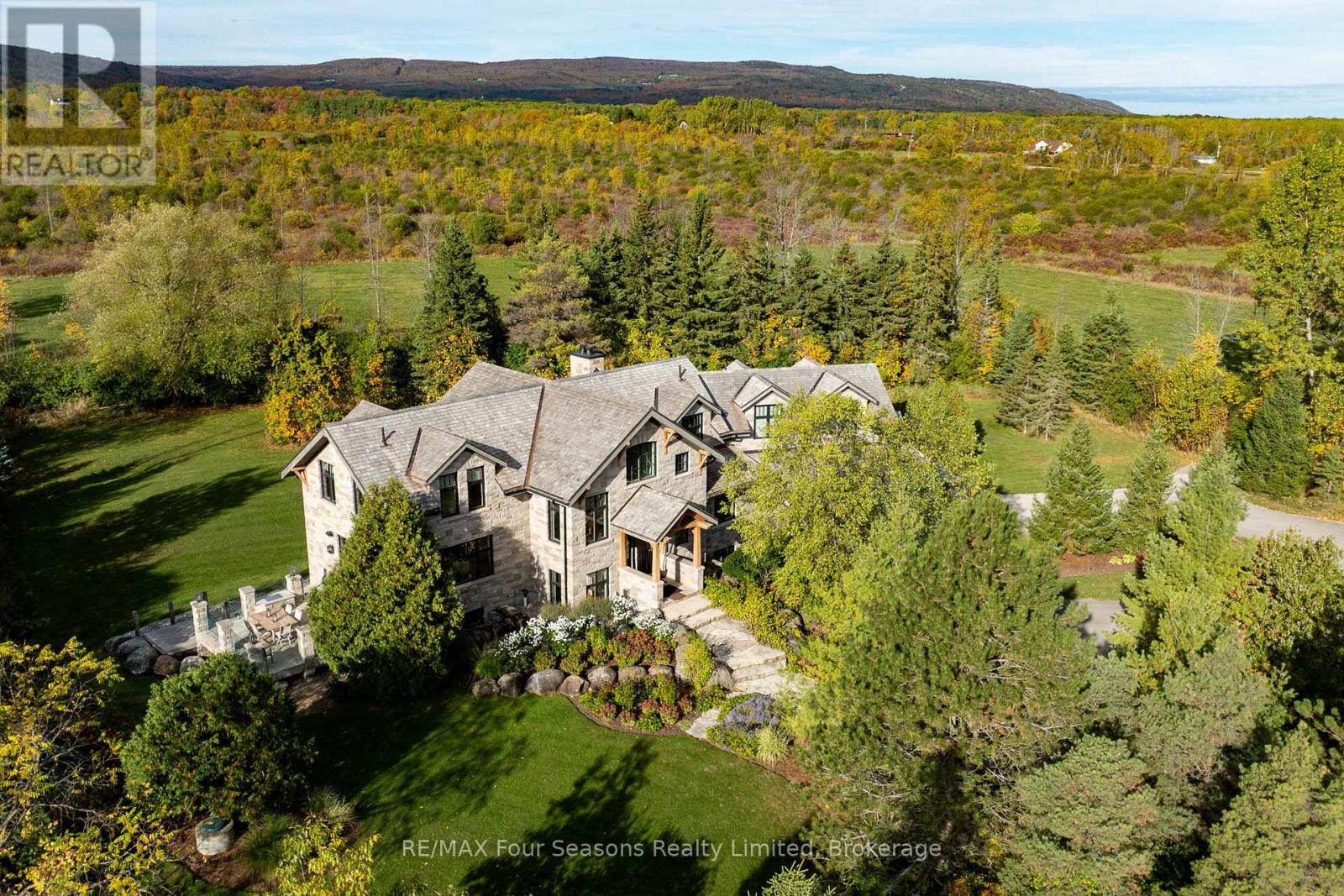 2710 Nottawasaga 10 Concession N, Clearview, Ontario  L0M 1P0 - Photo 1 - S13593190
