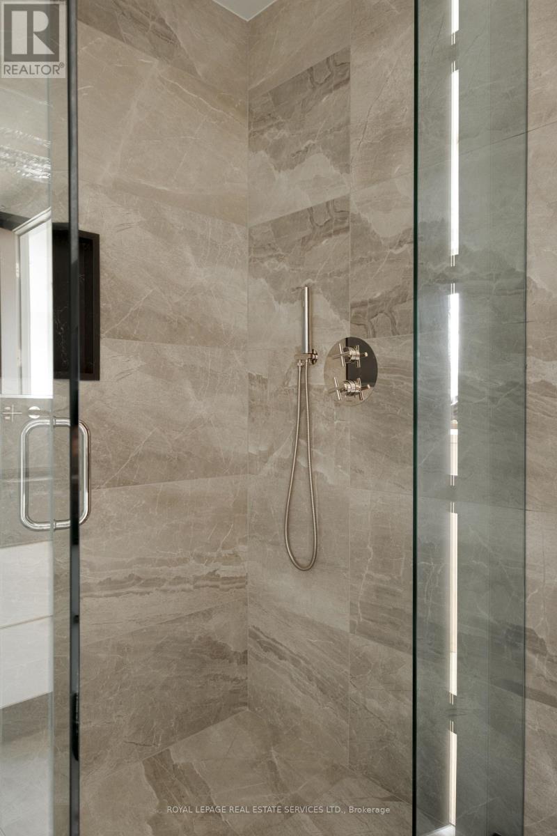 Fourth Level - 32 Rowanwood Avenue, Toronto, Ontario  M4W 1Y7 - Photo 23 - C13593310