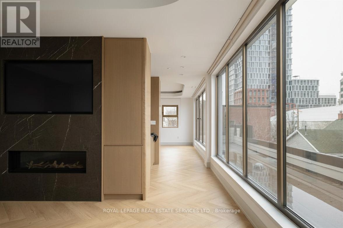 Fourth Level - 32 Rowanwood Avenue, Toronto, Ontario  M4W 1Y7 - Photo 3 - C13593310