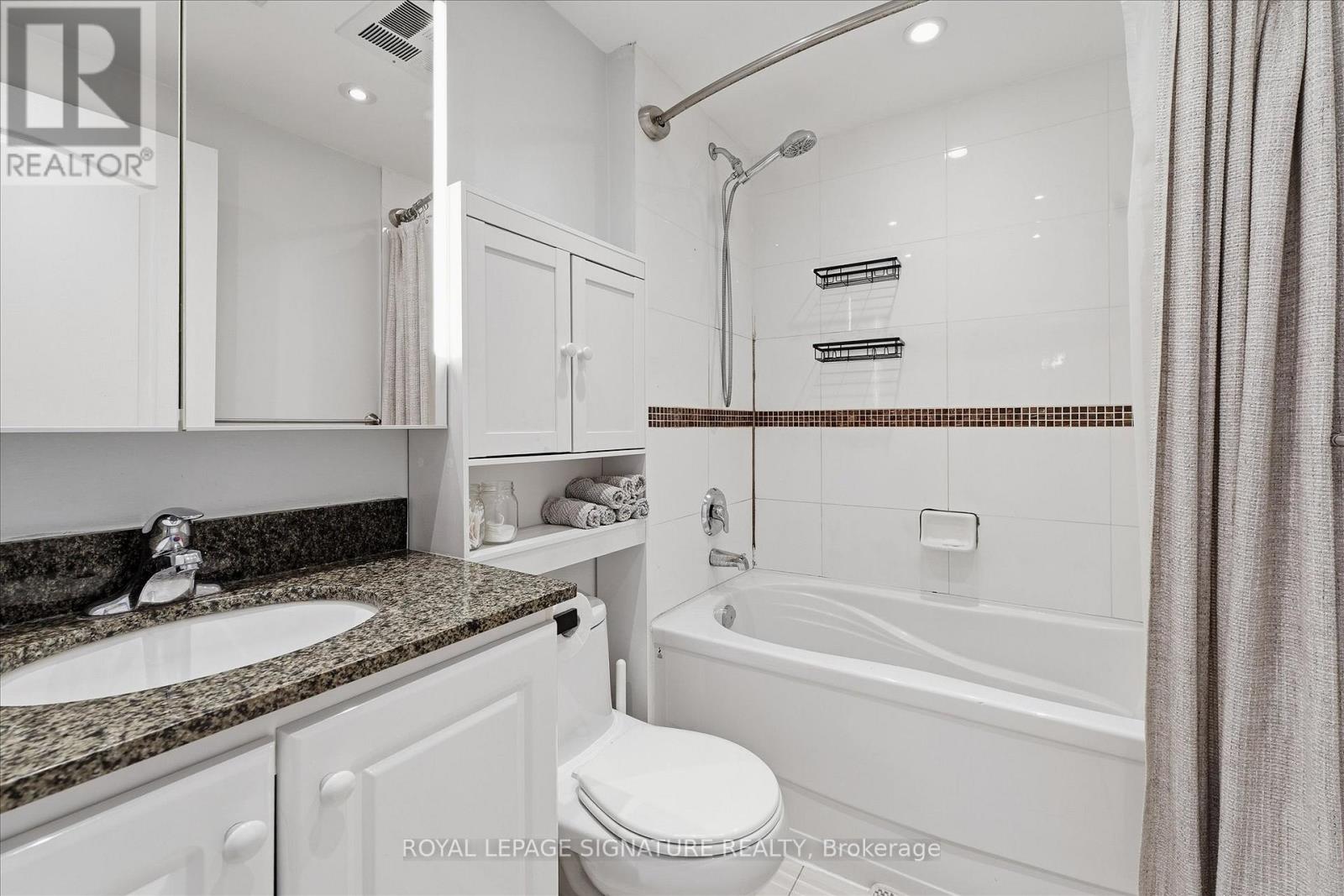 301 - 263 Wellington Street W, Toronto, Ontario  M5V 1E1 - Photo 15 - C13593316
