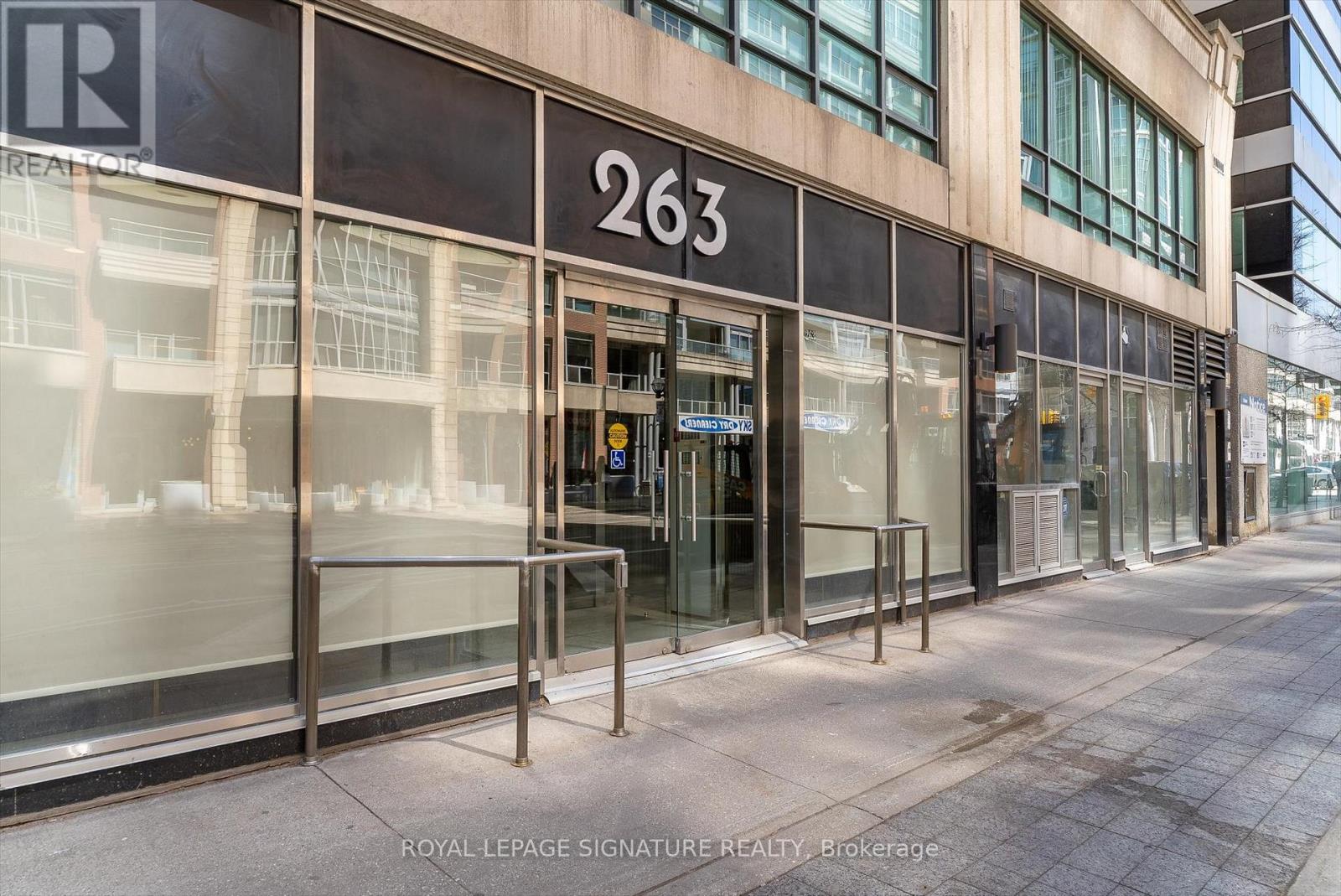 301 - 263 Wellington Street W, Toronto, Ontario  M5V 1E1 - Photo 25 - C13593316