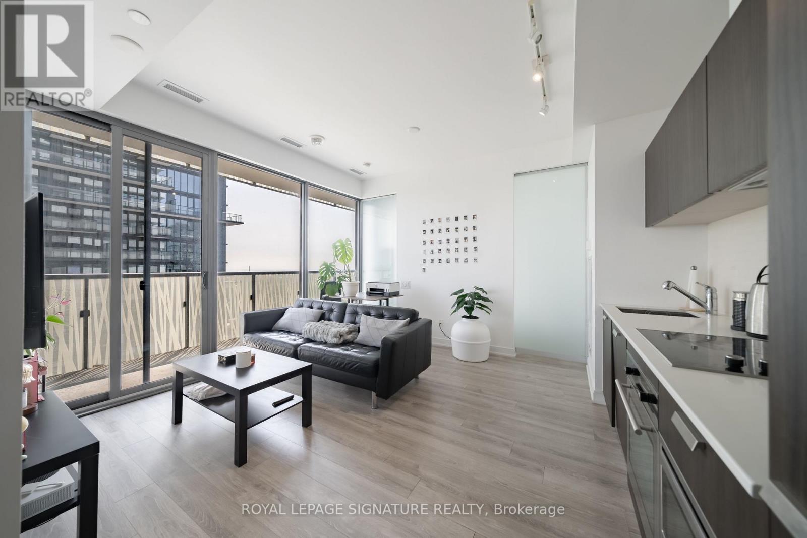 4113 - 50 Charles Street E, Toronto, Ontario  M4Y 0C3 - Photo 2 - C13593446