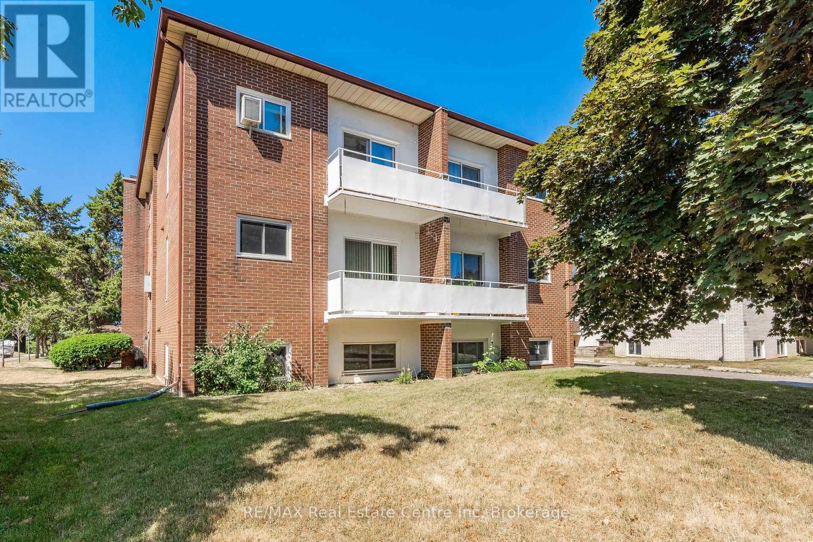 102 - 57 Conroy Crescent, Guelph (Dovercliffe Park/old University), Ontario  N1G 2V5 - Photo 2 - X13593422