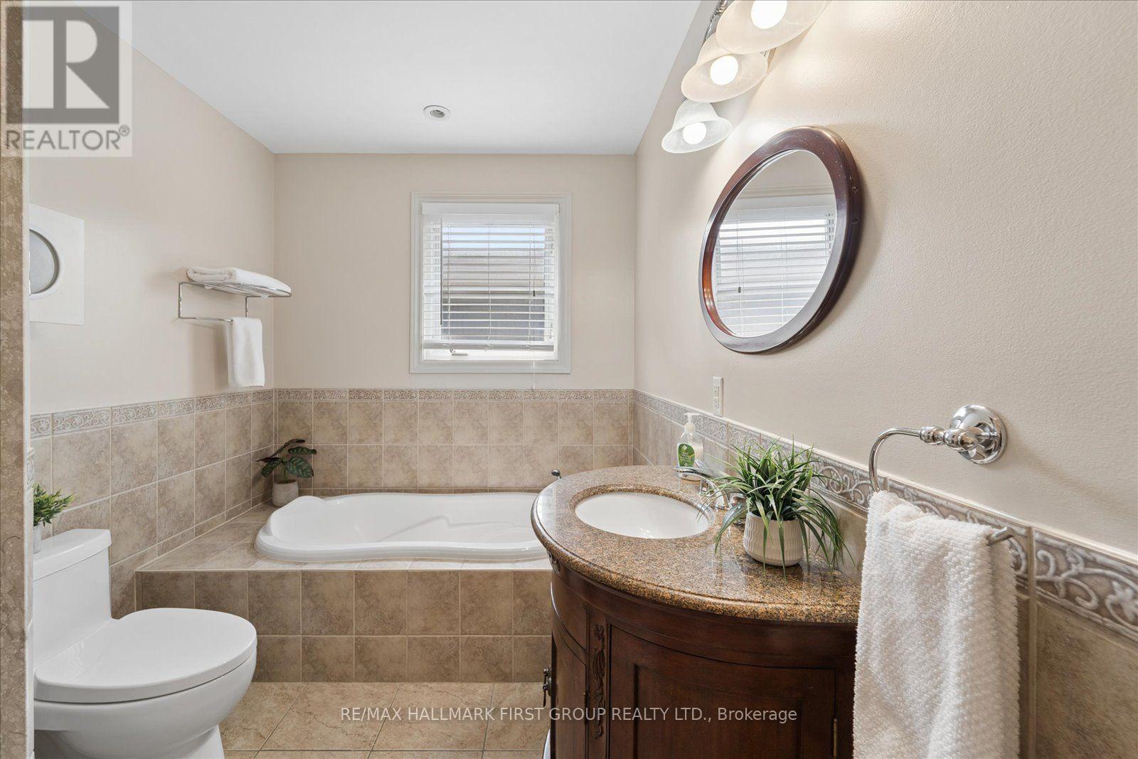 970 Timmins Gardens, Pickering, Ontario  L1W 2L2 - Photo 18 - E13593290