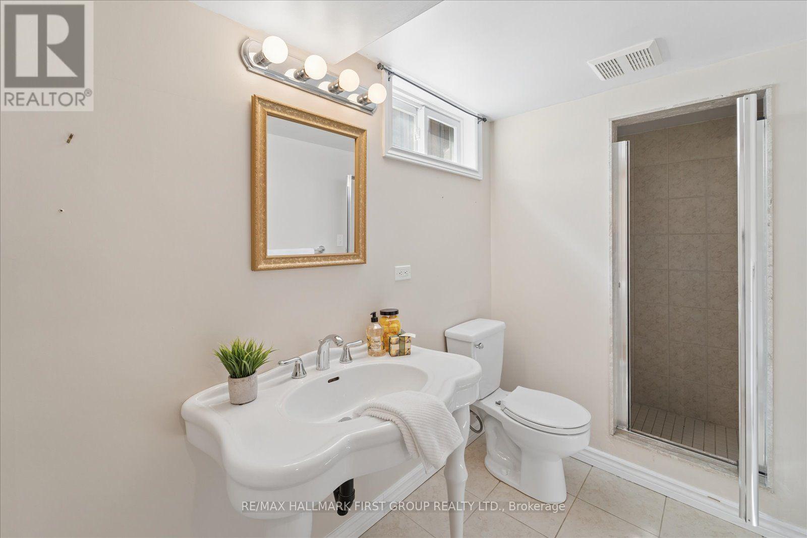 970 Timmins Gardens, Pickering, Ontario  L1W 2L2 - Photo 22 - E13593290