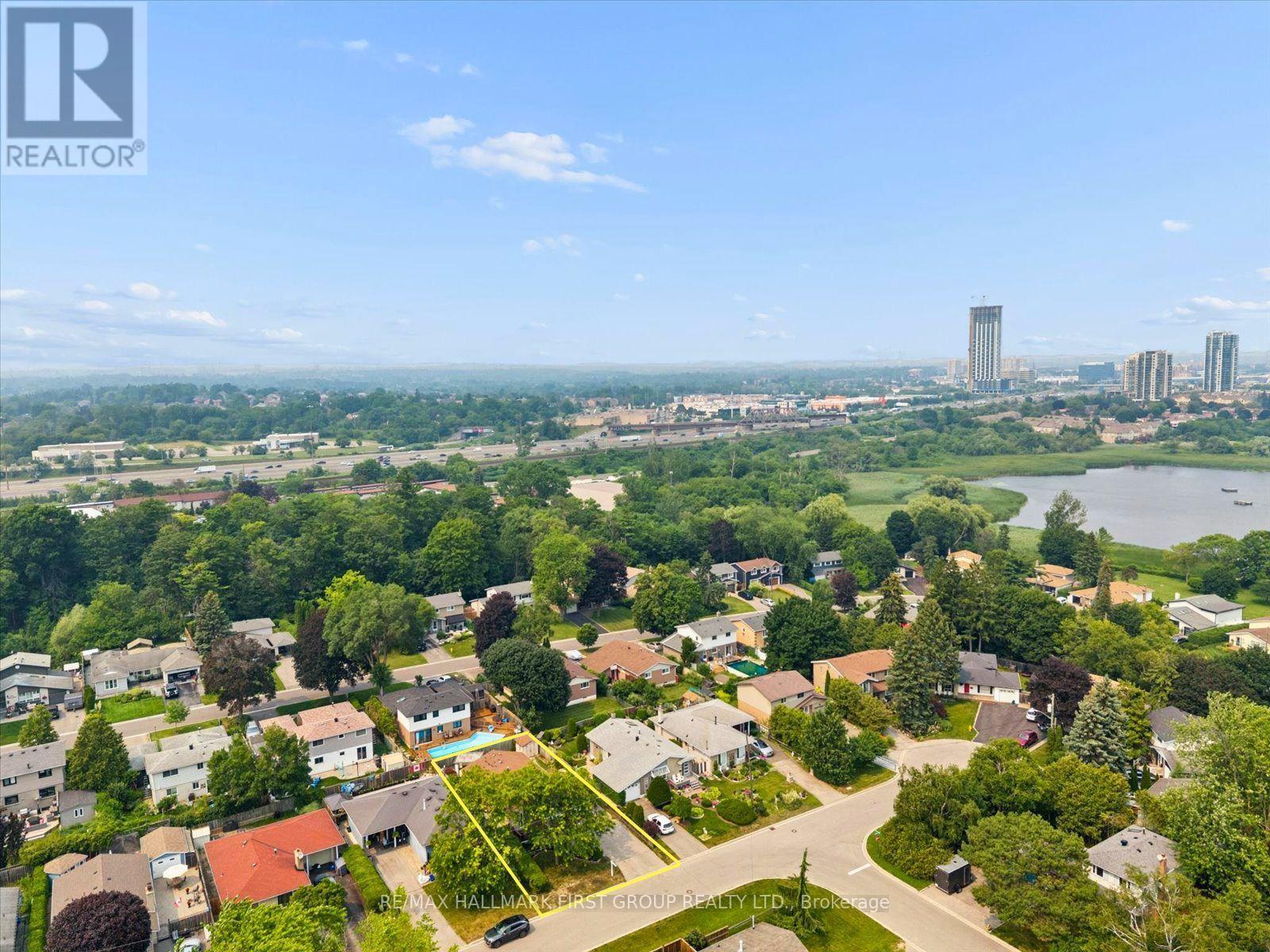 970 Timmins Gardens, Pickering, Ontario  L1W 2L2 - Photo 31 - E13593290