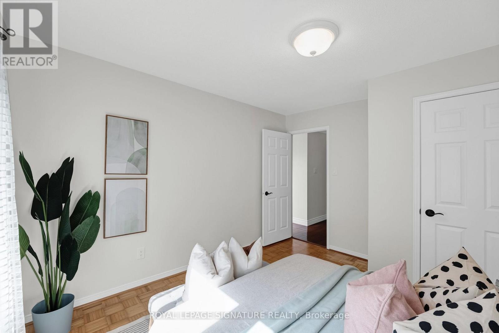 1236 Fieldstone Circle, Pickering, Ontario  L1X 1B4 - Photo 22 - E13593342