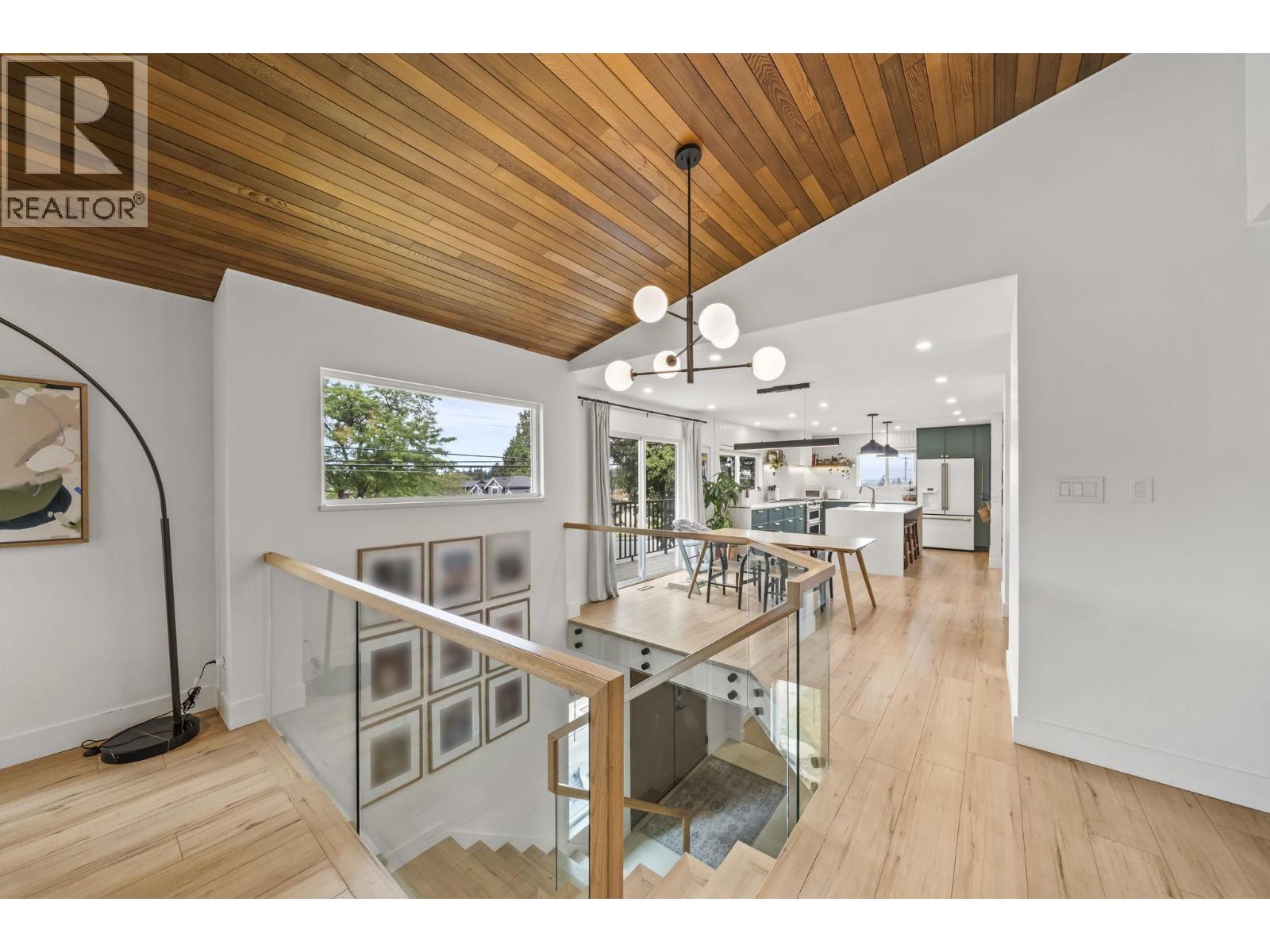 7658 Cumberland Street, Burnaby, British Columbia  V3N 3X8 - Photo 19 - R3146093