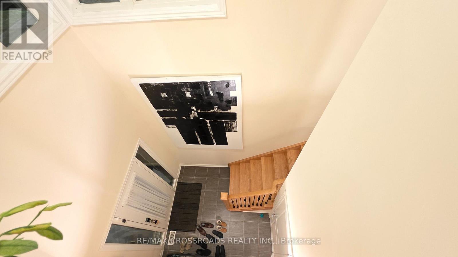 60 Puisaya Drive, Richmond Hill, Ontario  L4E 1A2 - Photo 9 - N13593162