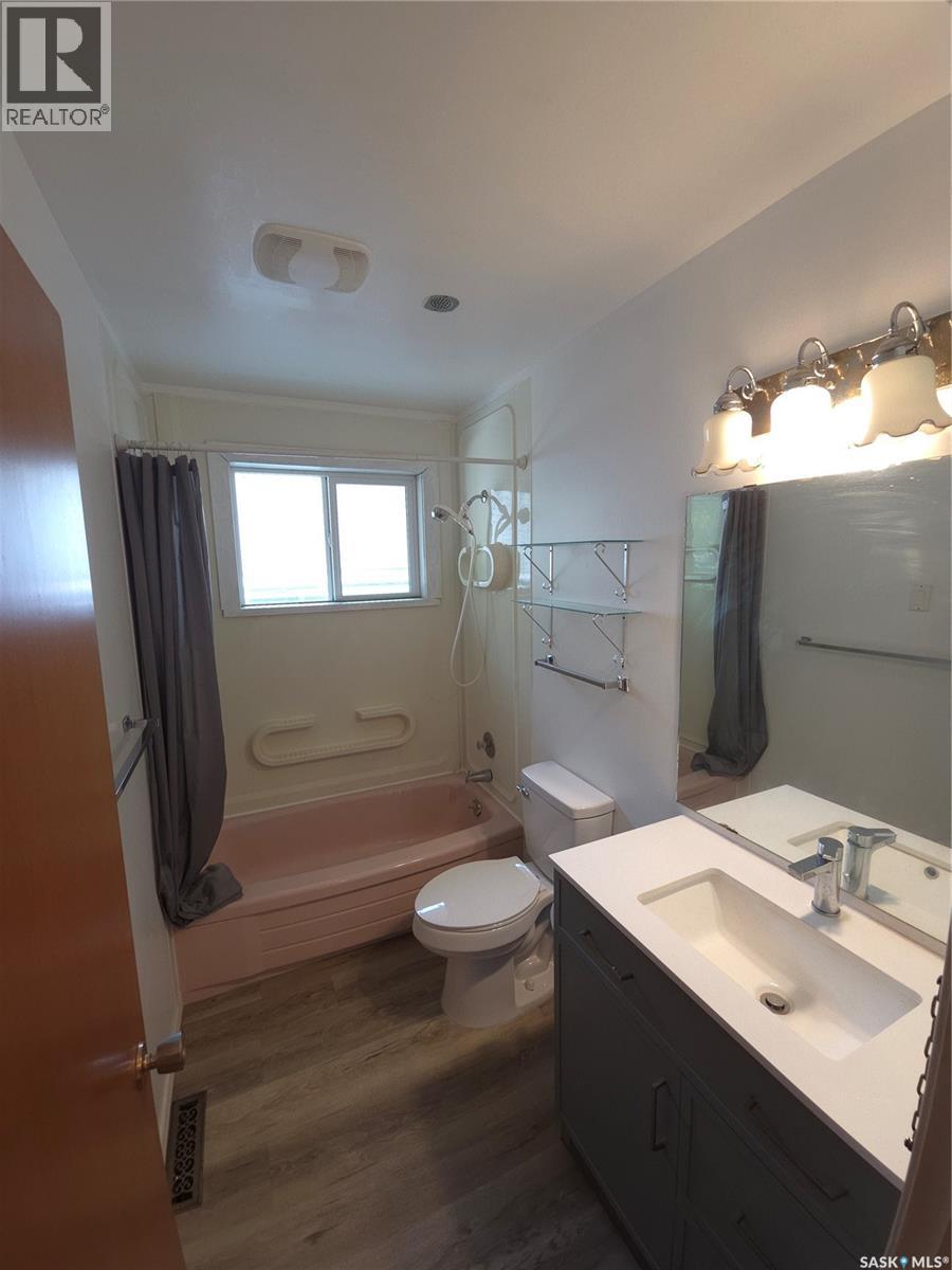 2509 Taylor Street, Saskatoon, Saskatchewan  S7H 1W9 - Photo 13 - SK043357