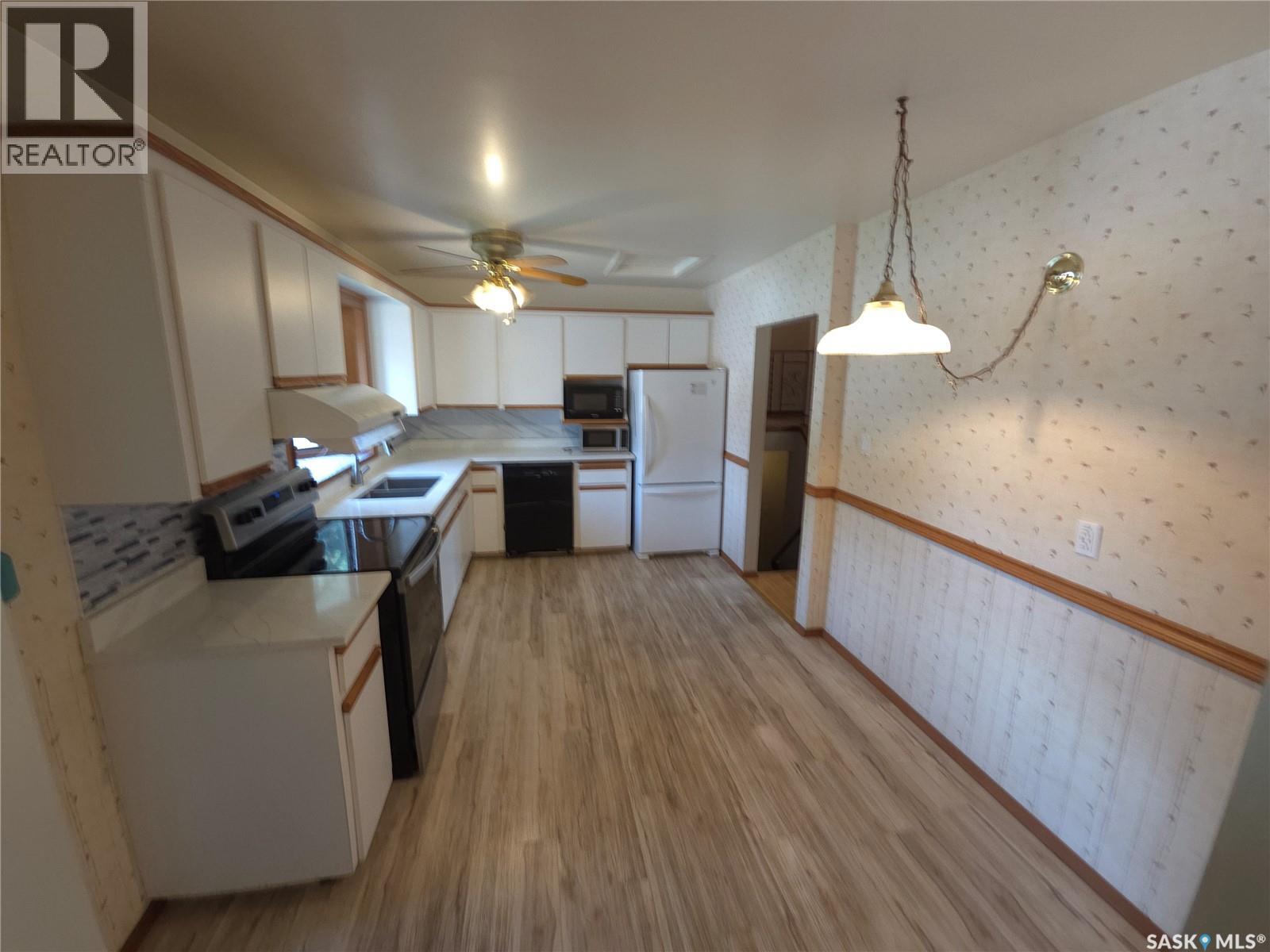 2509 Taylor Street, Saskatoon, Saskatchewan  S7H 1W9 - Photo 6 - SK043357