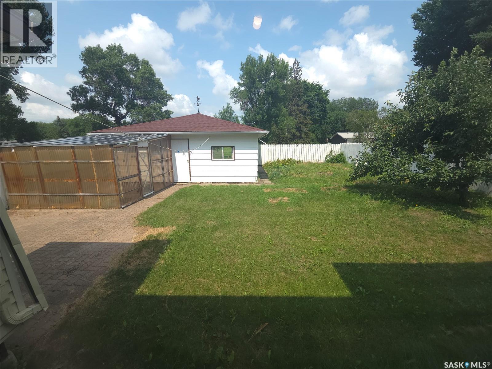 2509 Taylor Street, Saskatoon, Saskatchewan  S7H 1W9 - Photo 8 - SK043357
