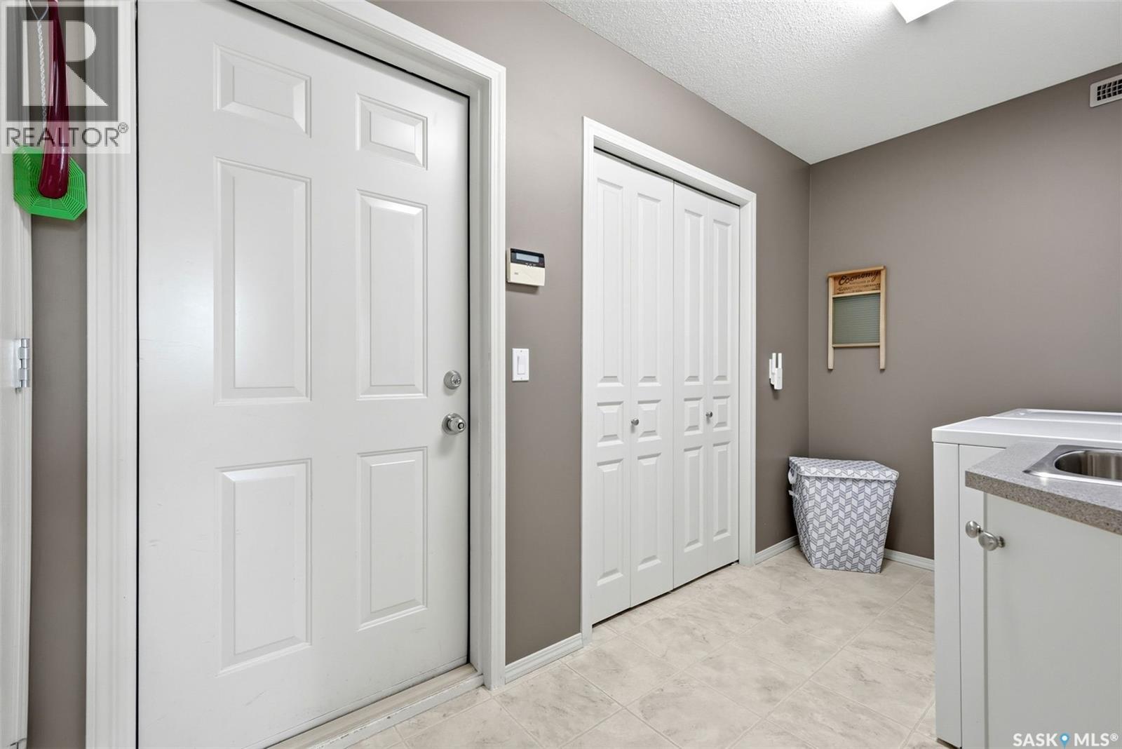 3940 Nottingham Crescent, Regina, Saskatchewan  S4V 3A5 - Photo 20 - SK043273