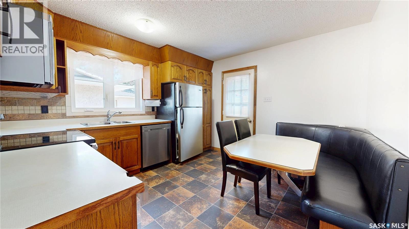 118 Salemka Crescent, Regina, Saskatchewan  S4R 7S1 - Photo 10 - SK043209