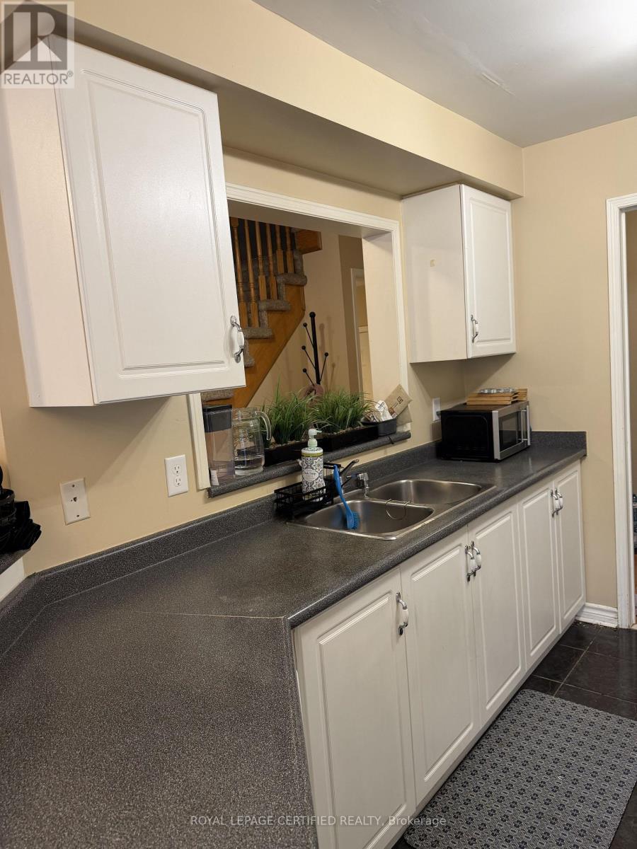 3300 Carabella Way, Mississauga, Ontario  L5M 6T4 - Photo 6 - W13593220