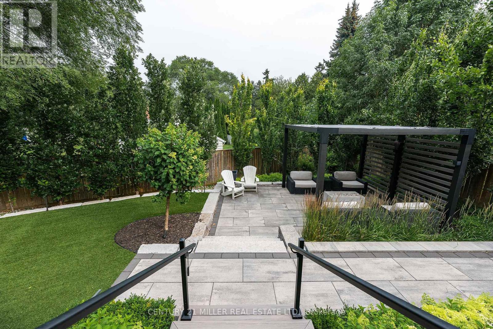 2458 Meadowood Crescent, Oakville, Ontario  L6L 1V6 - Photo 49 - W13593236