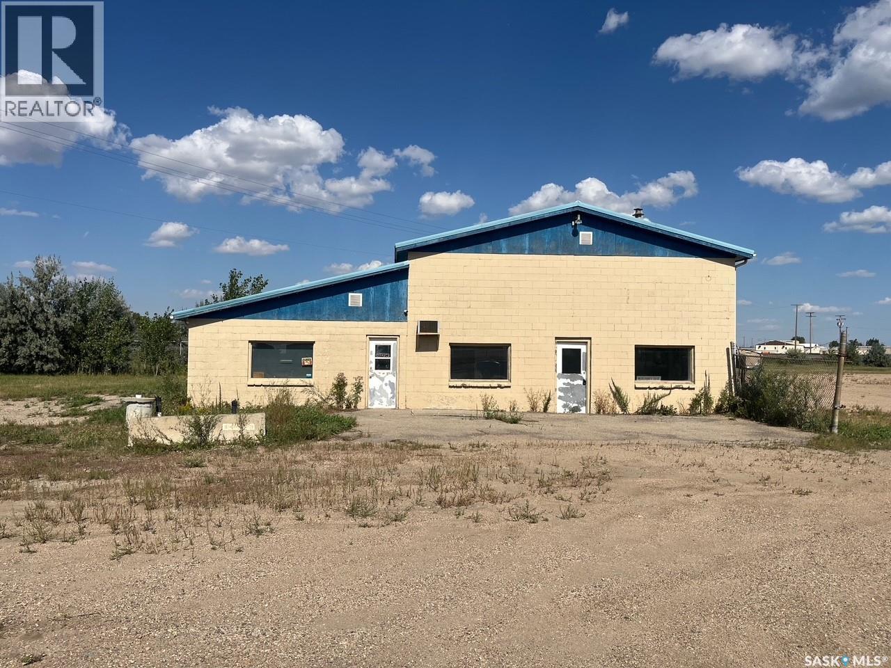 81 Highway, Estevan, Saskatchewan  S4A 2L7 - Photo 1 - SK043099