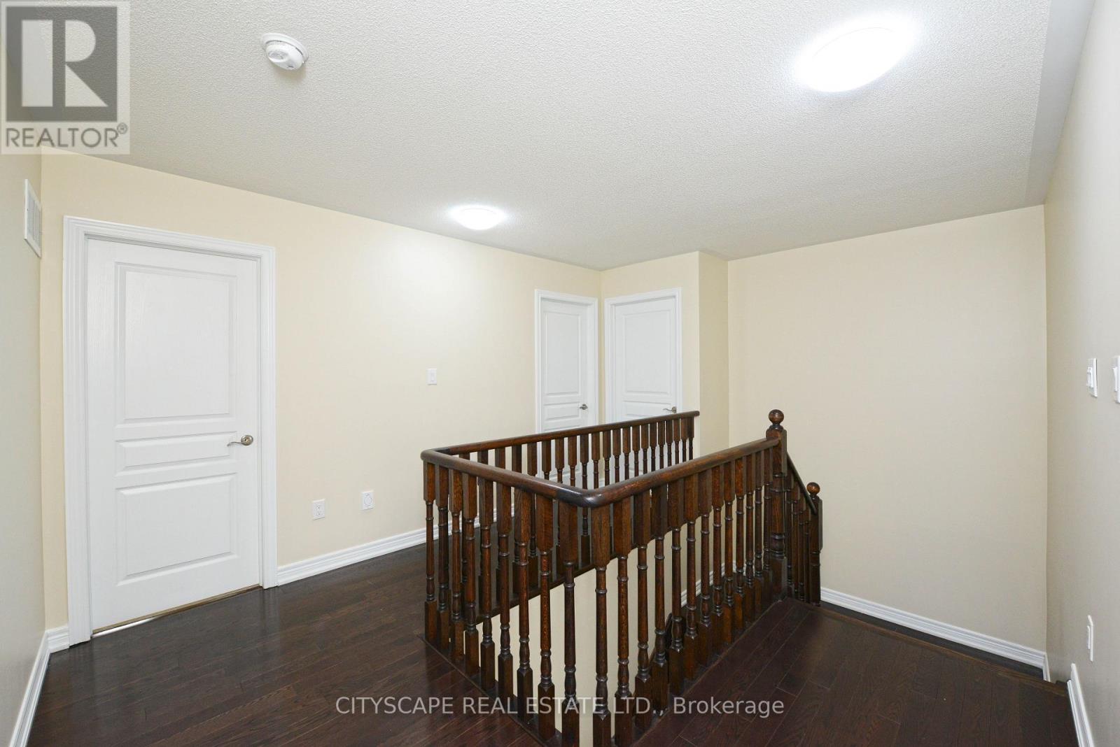 32 Fallmeadow Circle, Brampton, Ontario  L6Y 0Y8 - Photo 11 - W13593288