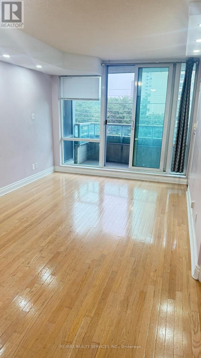 312 - 1 Elm Drive, Mississauga, Ontario  L5B 3C2 - Photo 7 - W13593320