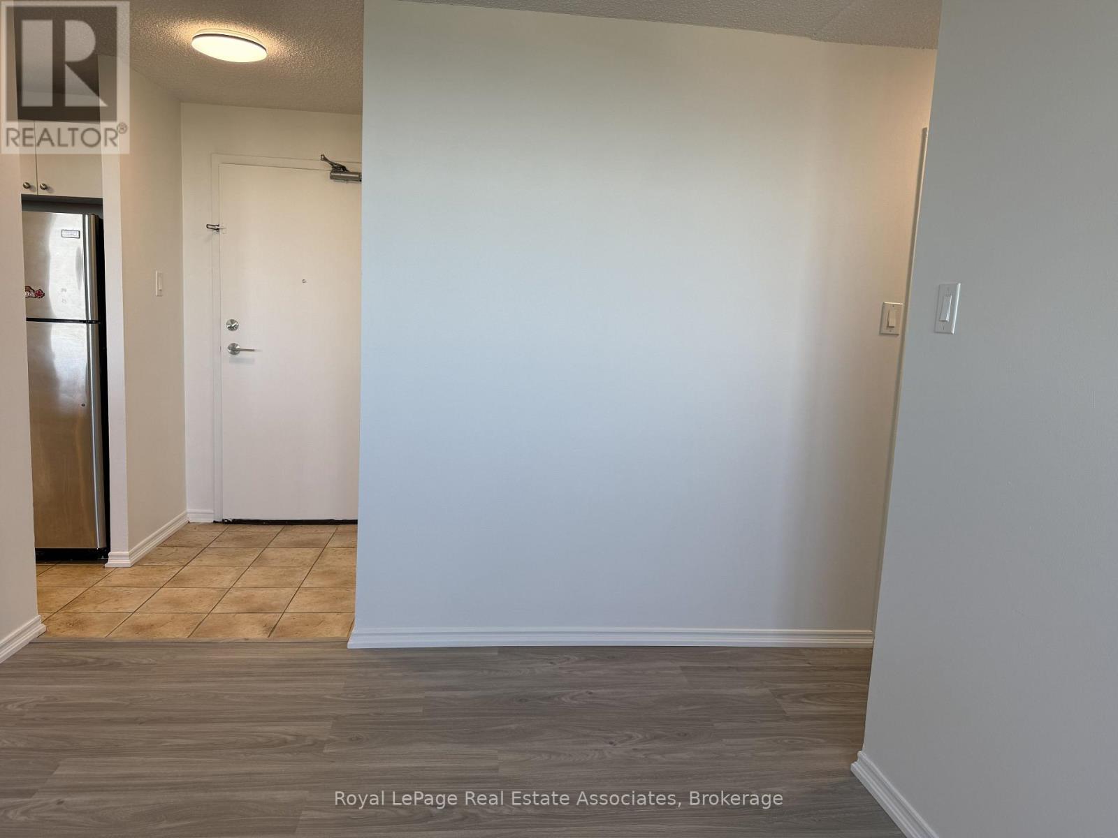 1008 - 2900 Battleford Road N, Mississauga, Ontario  L5N 2V9 - Photo 4 - W13593370