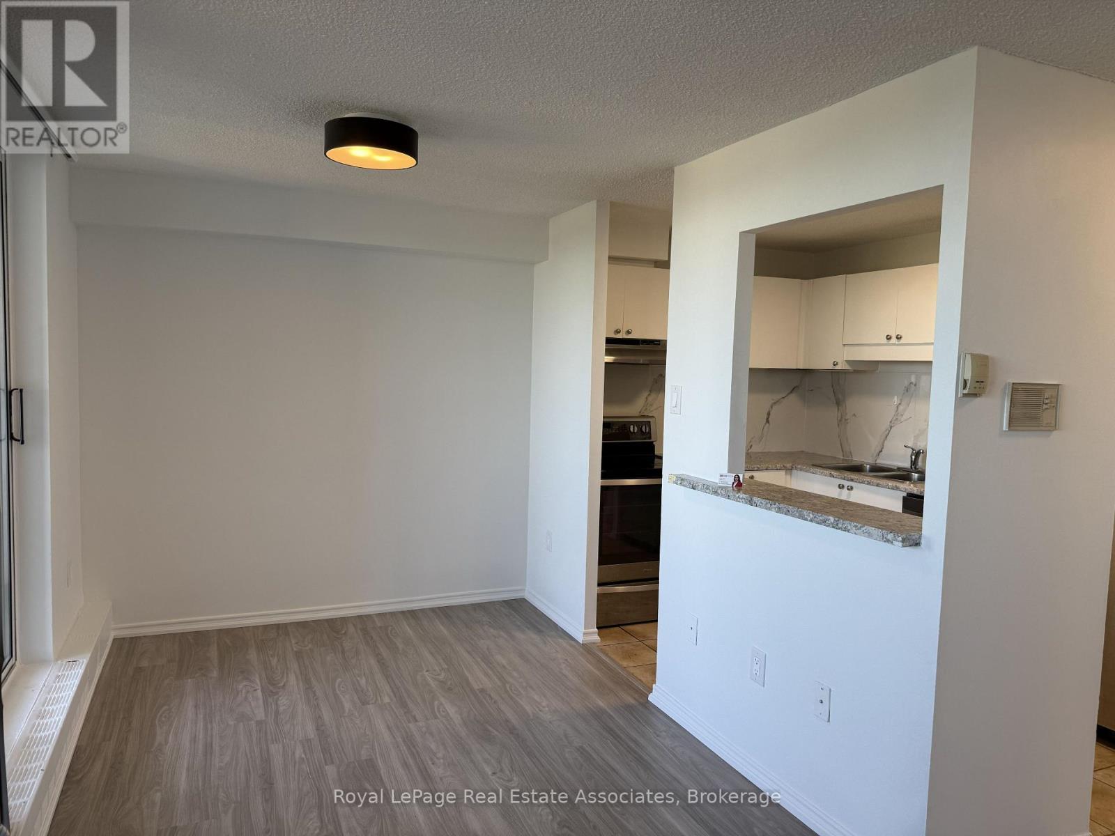 1008 - 2900 Battleford Road N, Mississauga, Ontario  L5N 2V9 - Photo 6 - W13593370