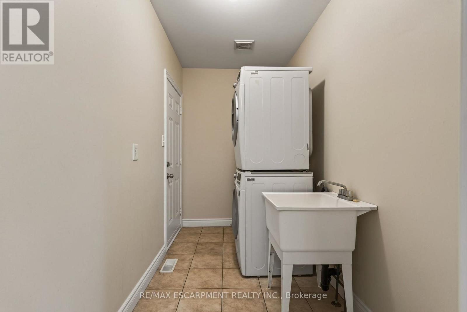 1079 Tupper Drive, Milton, Ontario  L9T 0A8 - Photo 17 - W13593384