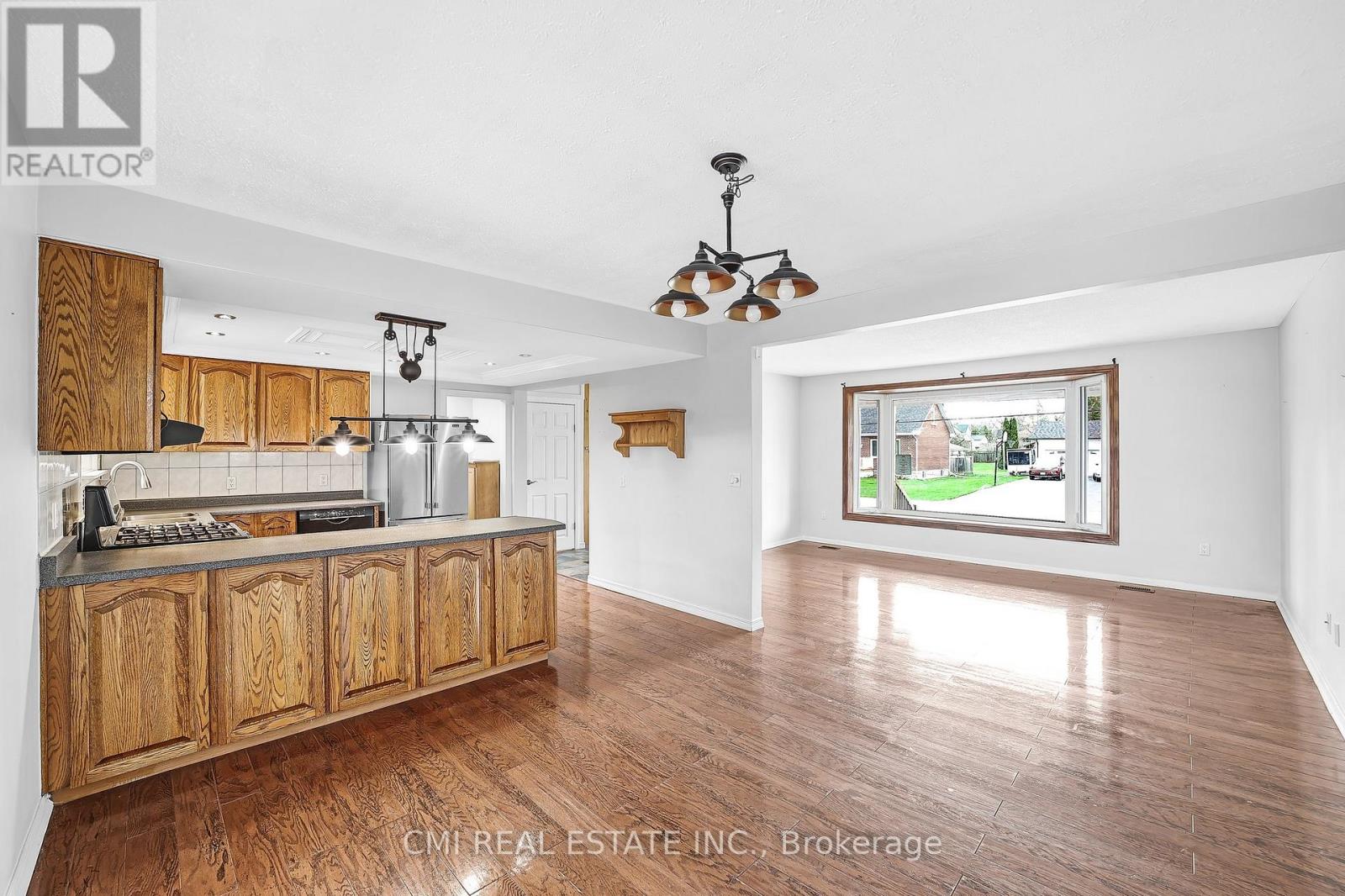 96 Elgin Street, Kawartha Lakes, Ontario  K9V 3W7 - Photo 3 - X13593242