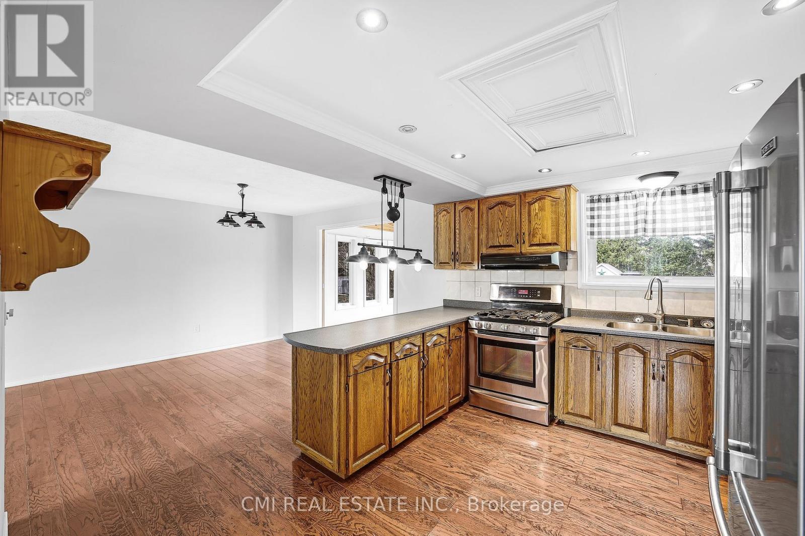 96 Elgin Street, Kawartha Lakes, Ontario  K9V 3W7 - Photo 4 - X13593242