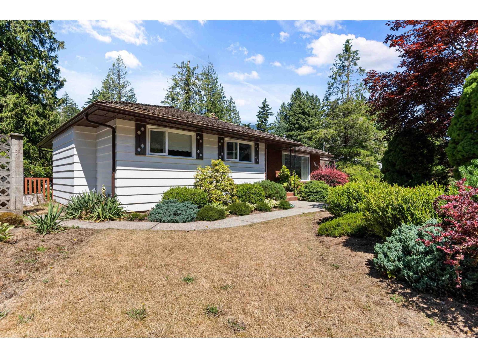 19899 SILVERHOPE ROAD|Hope