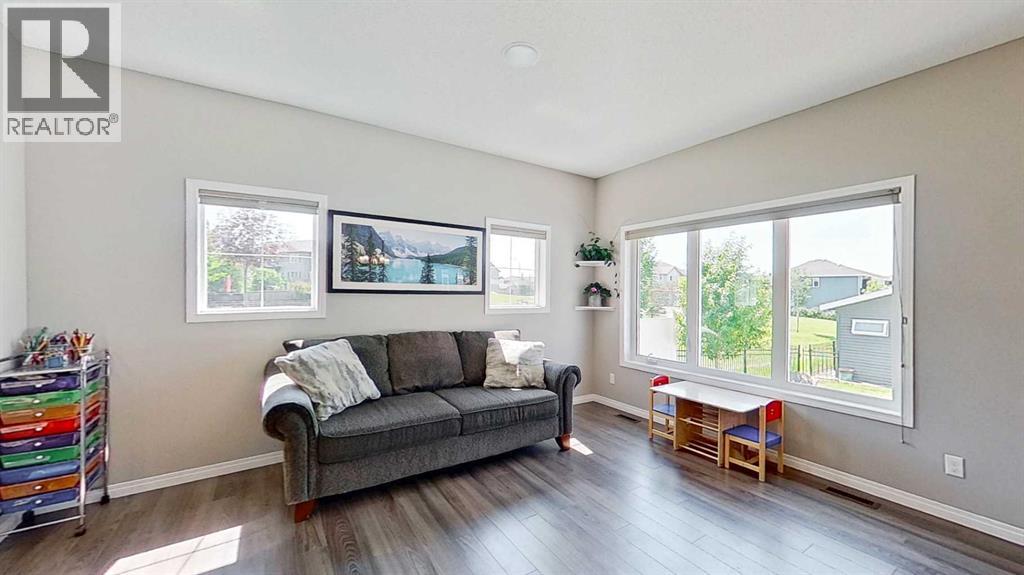 39 Sunrise View, Cochrane, Alberta  T4C 0M8 - Photo 9 - A2328312