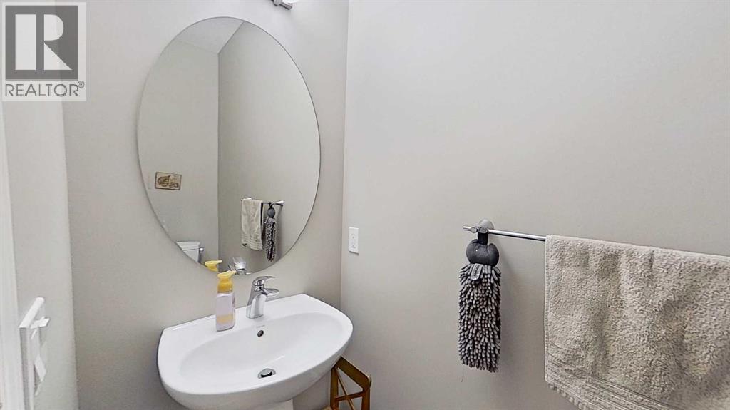 39 Sunrise View, Cochrane, Alberta  T4C 0M8 - Photo 11 - A2328312