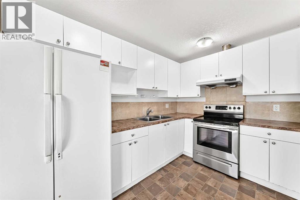 66 Fonda Drive SE, Calgary, Alberta  T2A 6E6 - Photo 5 - A2330563