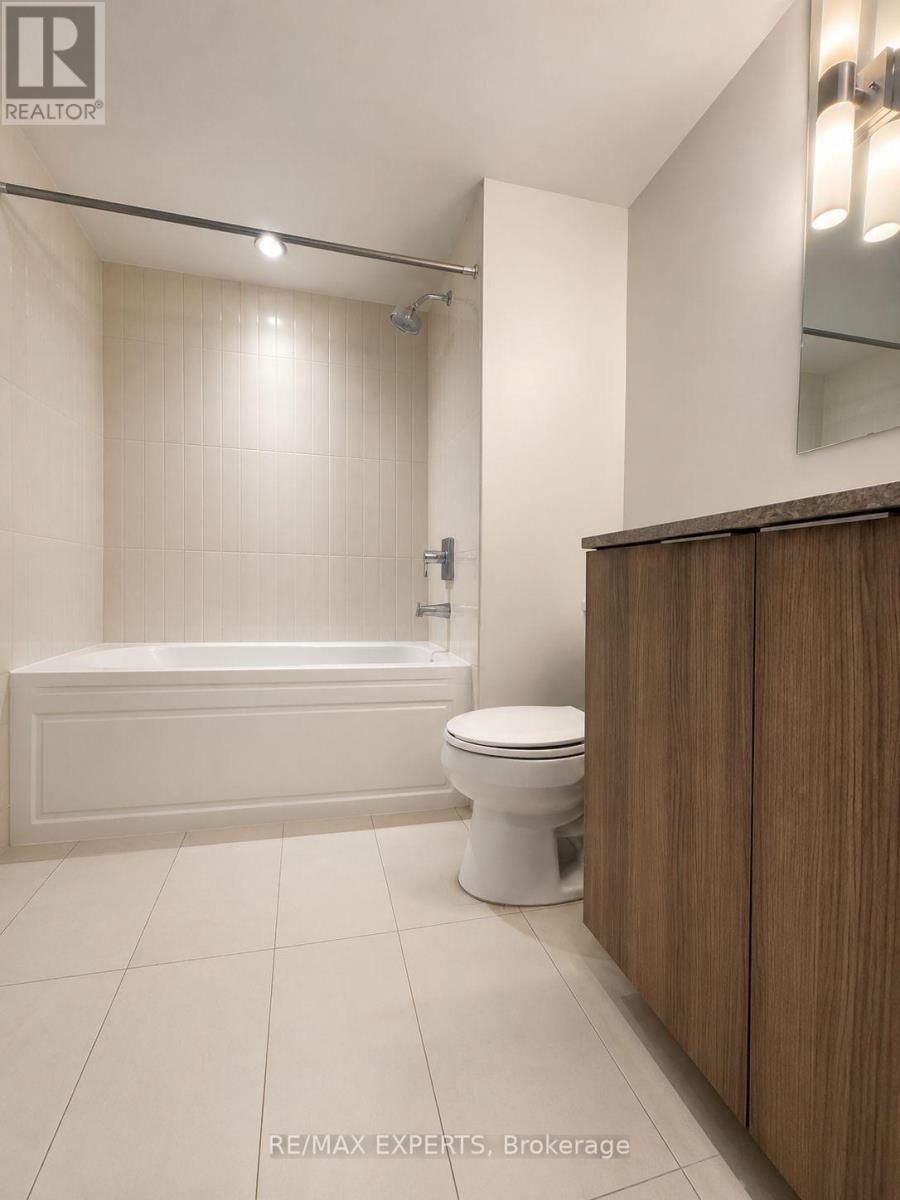 1817 - 955 Bay Street, Toronto, Ontario  M5S 0C6 - Photo 6 - C13593526