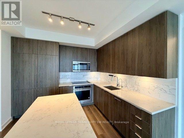 1610 - 38 Iannuzzi Street, Toronto, Ontario  M5V 0S2 - Photo 5 - C13593542