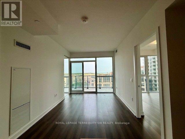 1610 - 38 Iannuzzi Street, Toronto, Ontario  M5V 0S2 - Photo 7 - C13593542