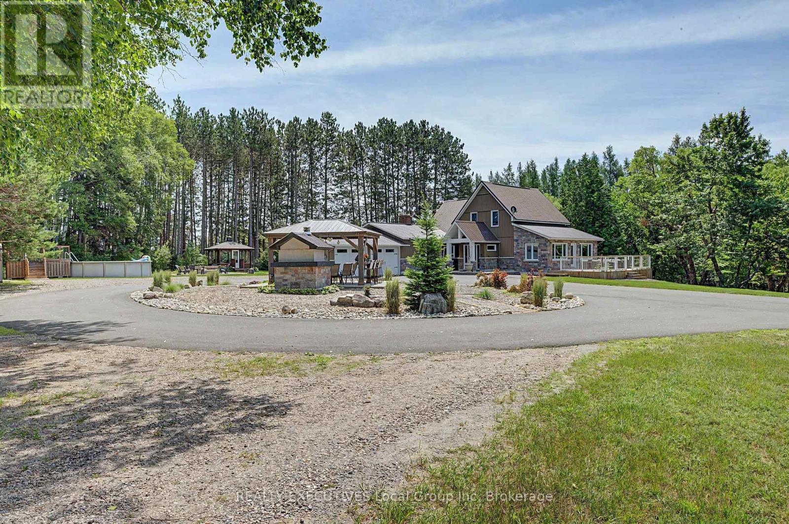54 Chadbourne Drive, North Bay (Airport), Ontario  P1B 8G2 - Photo 2 - X13593570
