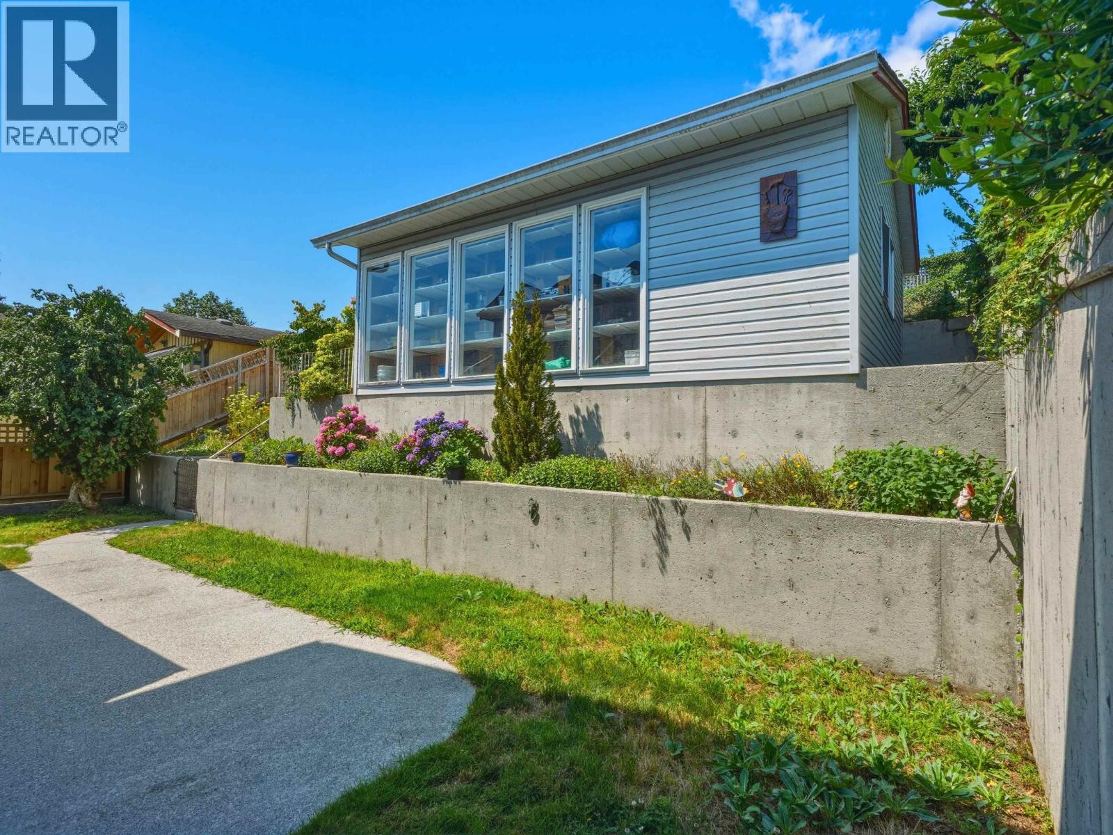 603 Marine Drive, Gibsons, British Columbia V0N 1V1 - Photo 25 - R3148858