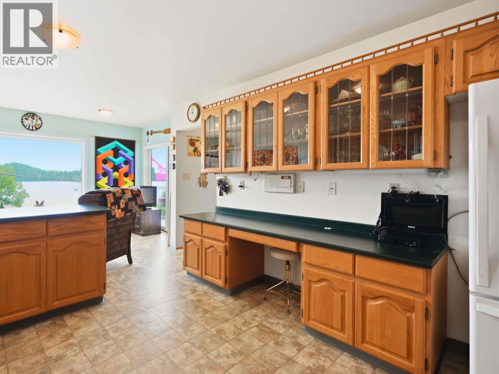 603 Marine Drive, Gibsons, British Columbia V0N 1V1 - Photo 5 - R3148858