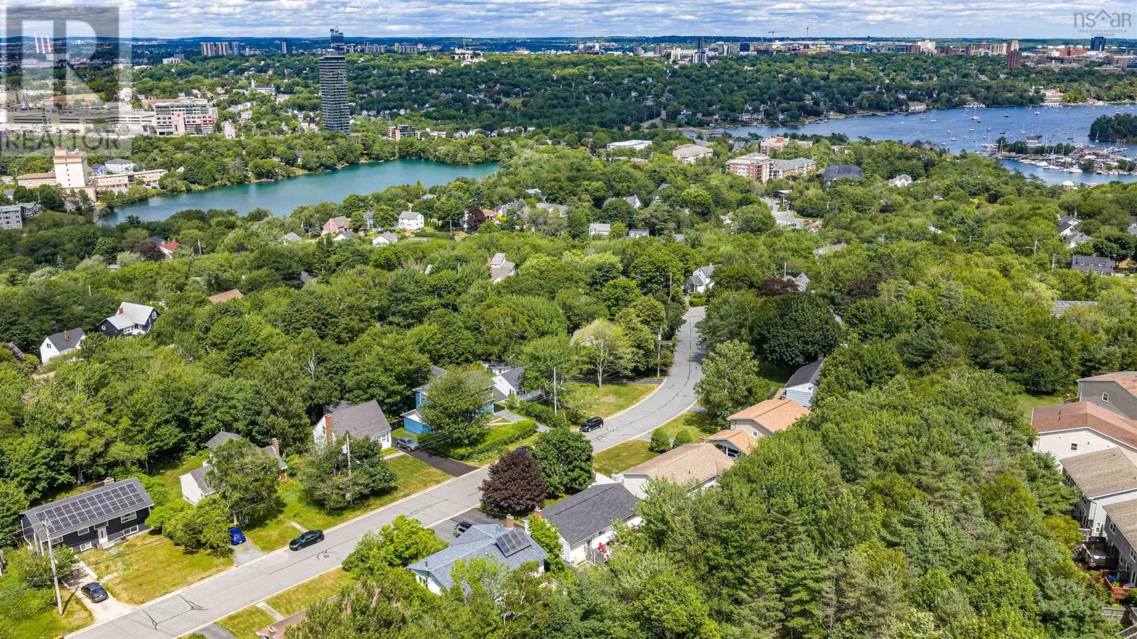 16 Stonehaven Road, Halifax, Nova Scotia  B3N 1G1 - Photo 3 - 202618279