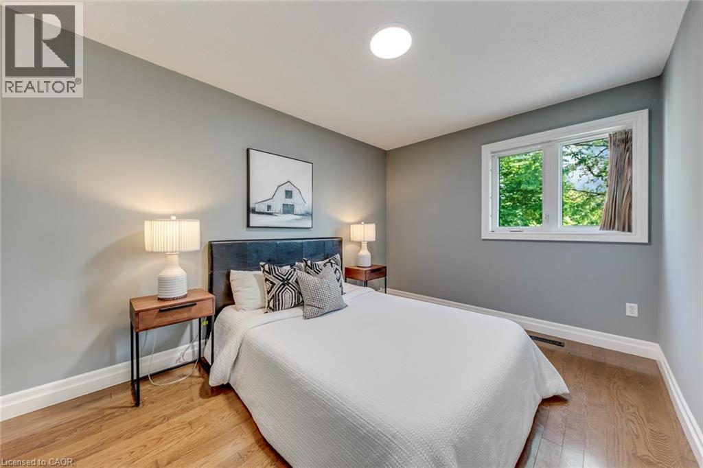 1633 Greenbriar Drive, Oakville, Ontario  L6M 1Y3 - Photo 27 - 40843902