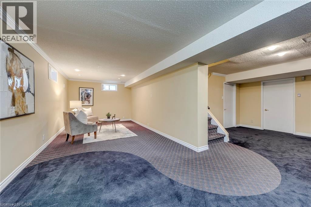 1633 Greenbriar Drive, Oakville, Ontario  L6M 1Y3 - Photo 38 - 40843902