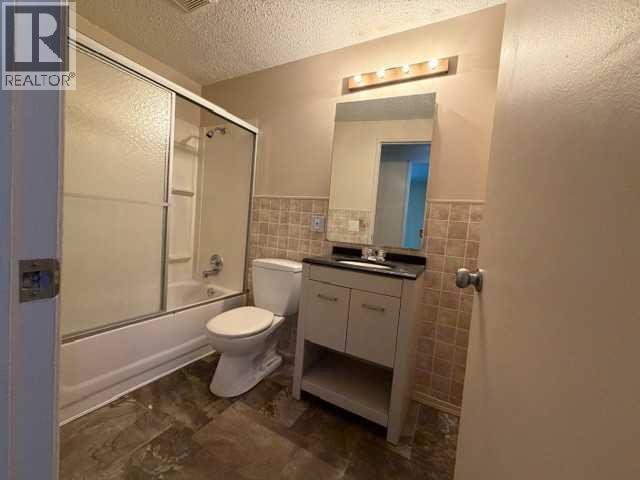 3915 29a Avenue SE, Calgary, Alberta  T2B 0G3 - Photo 10 - A2330257