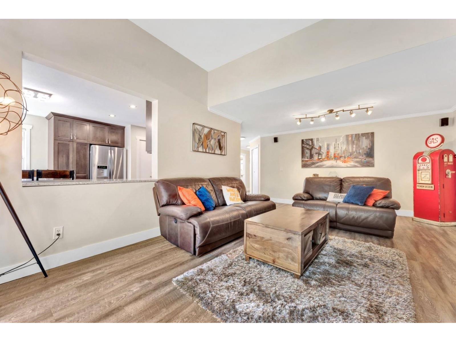 8 8257 121a Street, Surrey, British Columbia V3W 3R4 - Photo 8 - R3148897
