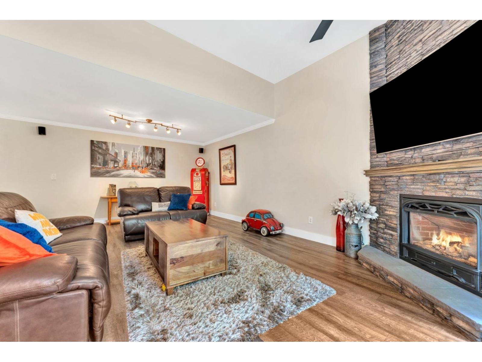 8 8257 121a Street, Surrey, British Columbia V3W 3R4 - Photo 9 - R3148897