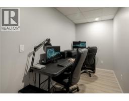 877 Toovey Road, Kelowna, British Columbia  V1X 6R2 - Photo 27 - 10394293
